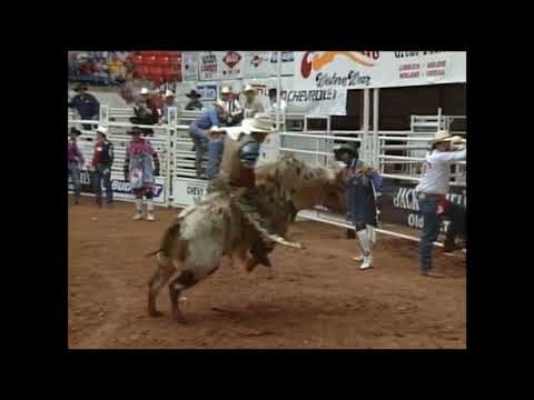 Troy Dunn vs Bandit - 95 PBR Odessa (86 pts)