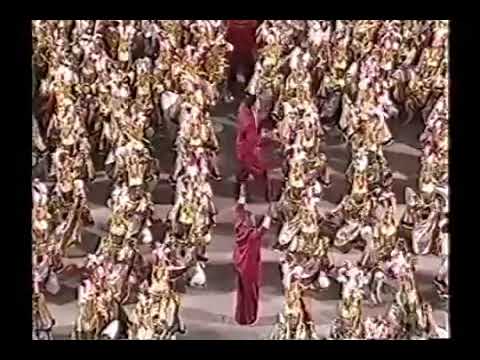 Viradouro 2001 - Bateria ajoelhando