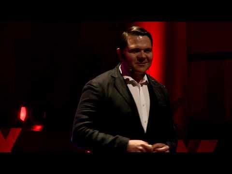 Dlaczego warto grać w niesprawiedliwe gry? | Bartosz Majewski | TEDxKoszalin