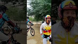 Si Joey lang ang sakalam.