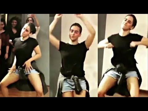 download lagu mp3 mp4 Sanya Malhotra Dance India Dance, download lagu Sanya Malhotra Dance India Dance gratis, unduh video klip Sanya Malhotra Dance India Dance