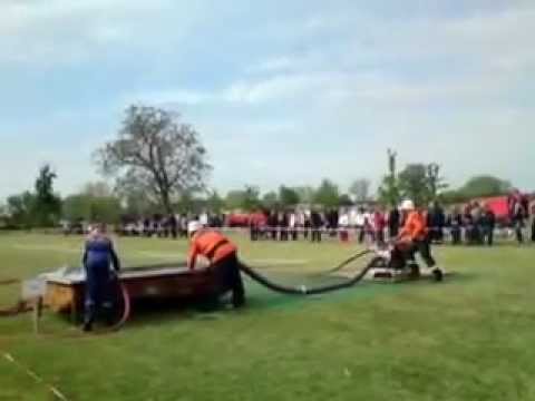 Amtsausscheid in Medow 1. Lauf FFW Ducherow gegen Löwitz