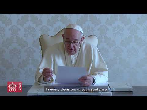 Pope to social rights judges: justice is truly just when it makes people happy
