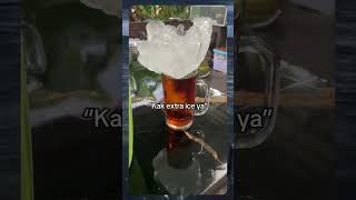 Download lagu Minta extra ice, dikasih sebongkah es batu gede langsung diatas gelas. Puas? #ExtraIce #Lucu #Fyp #X mp3