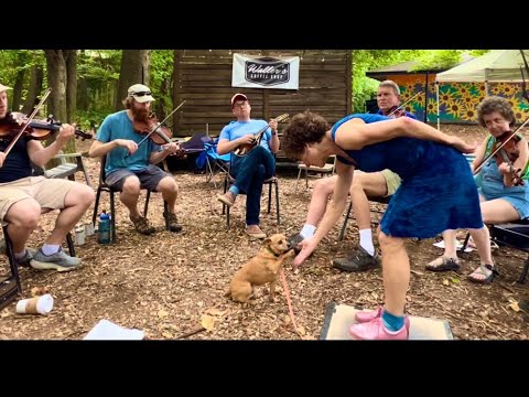 Buckdancing Breaking Up Christmas in June - FHS Oldtime Jam, Wallers, Decatur, GA - Miss Moonshine