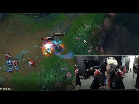 Até o Titan se impressionou com essa Play