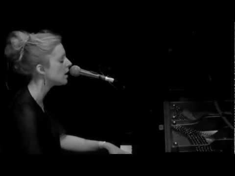Agnes Obel - Just So || live @ Frits Philips / @NakedSong12 || 16-06-2012