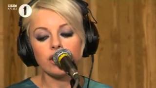 Little Boots - Beat Again (JLS cover Live Lounge 2009)