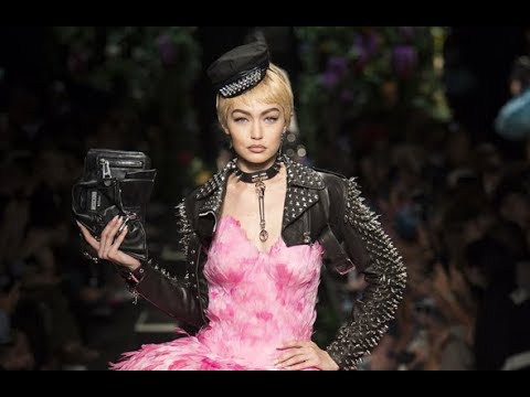MOSCHINO Highlights Spring Summer 2018 Milan - Fashion Channel
