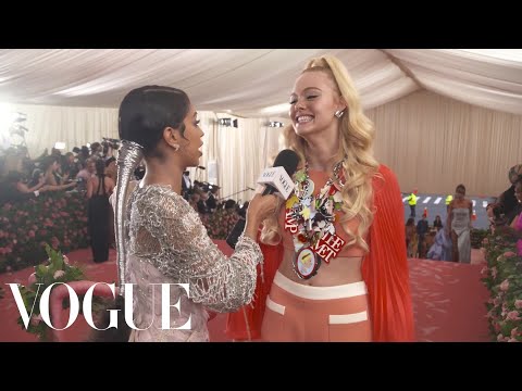 Elle Fanning on Her Malibu Barbie Met Gala Look | Met Gala 2019 With Liza Koshy | Vogue