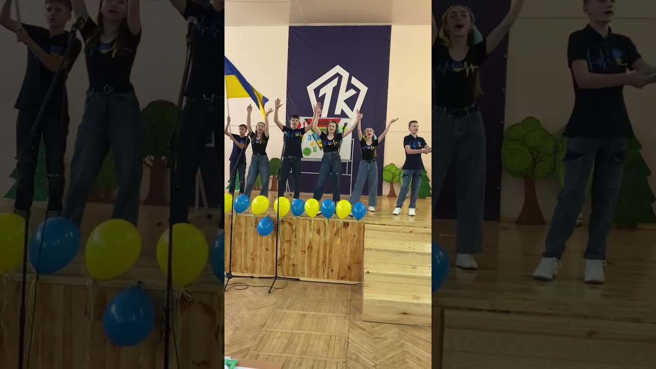 Одне відео thumbnail