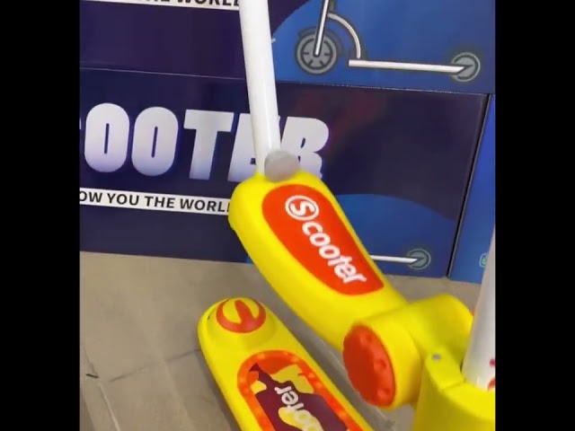 Дитячий триколісний самокат SPLASH музика, підсвітка, сидіння, батьківська ручка Рожевий