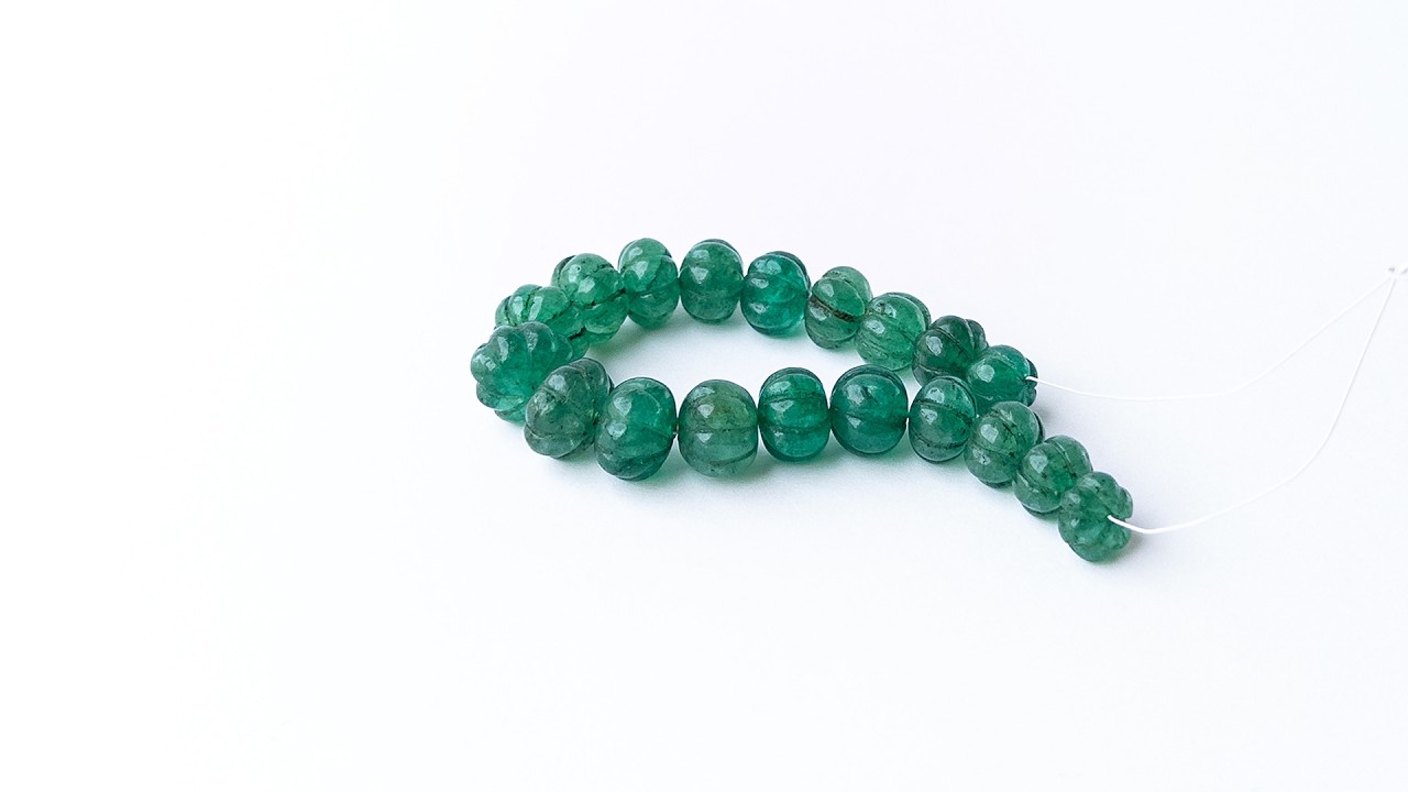 Emerald | Carved Pumpkin | 8.5-11mm Bead Size | 19 Pieces | 94 Carats video
