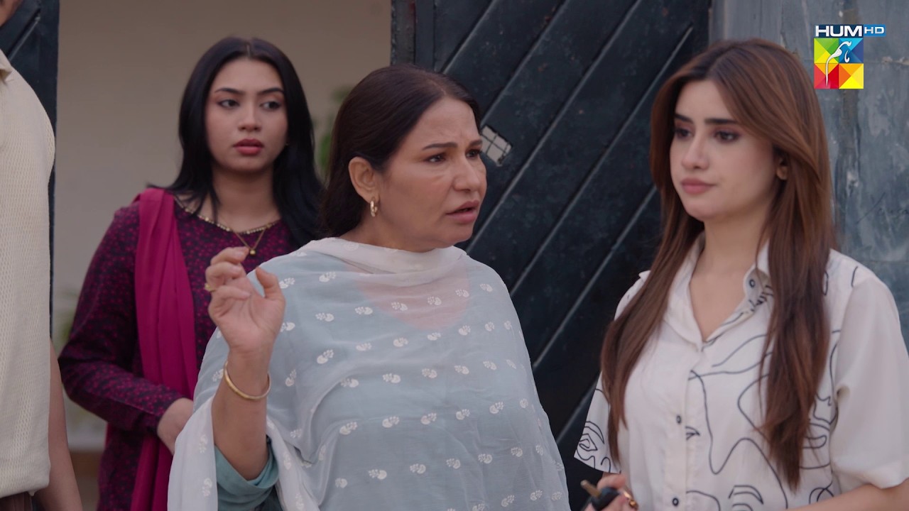 Tumhare Baap Ne Itni Choti Gari Kyun Bejhi Hai...! Aye Dil Aazma Nahin - HUM TV