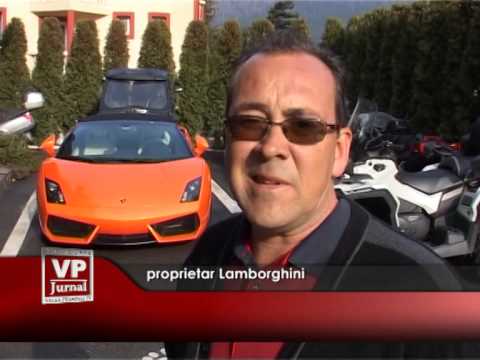 Lamborghini poleit cu aur și platină