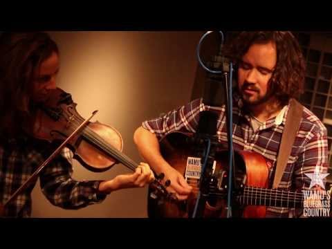 Mandolin Orange - Turtle Dove & The Crow [Live at WAMU's Bluegrass Country]