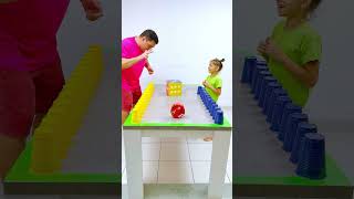 Who Wins colour cups Challenge #shorts Eva Alisa Family Shorts 