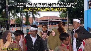 Download lagu KUNJUNGI SEKOLAH DEDI DIDA - NGAKU MASIH PUNYA KAOS KAKI TERNYATA BOLONG - GURU DAN SISWA MENANGIS mp3