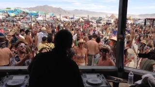Lee Coombs @ Distrikt Closing Party Burning Man 2014
