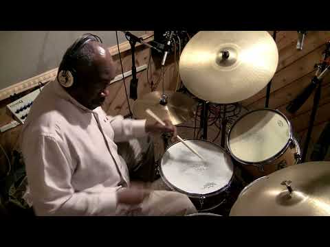 Alvin Queen Trio from the CD Feeling Good tune: FIRM ROOTS