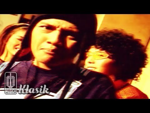 Sweet Martabak - Tididit (Official Music Video)