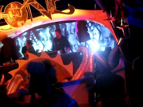 Terrorbyte vs Archive @ Zone Festival 2011