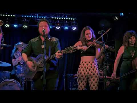 The Sam Chase & The Untraditional: "All You Fascists Bound to Lose" (Santa Cruz, CA; 4/19/2025)