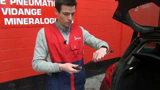 Tuto : comment changer un vérin de coffre ?