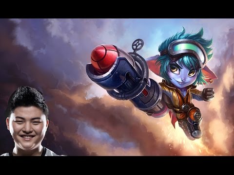 RNG Uzi carry as Tristana vs Varus bot Season 7