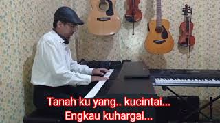 Download lagu Tanah Airku - Ibu Sud (karaoke lirik) for female & male, in G mayor mp3 Download lagu Tanah Airku - Ibu Sud (karaoke lirik) for female & male, in G mayor mp3