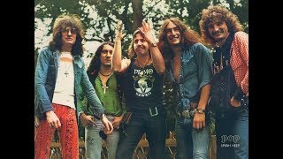 URIAH HEEP Pictured -   Look At Yourself -  Easy Living