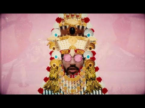עומד במרפסת - הקליפ הרשמי // Bar Tzabary - Omed Bamirpeset