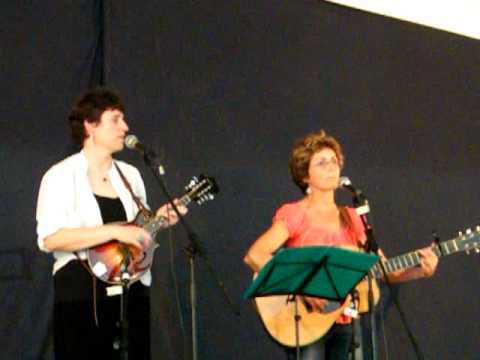 download lagu mp3 mp4 Grange Rouge, download lagu Grange Rouge gratis, unduh video klip Grange Rouge