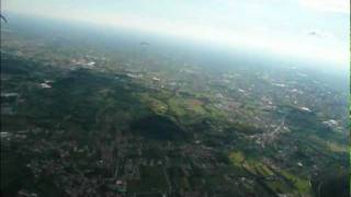 preview picture of video 'Gleitschirmfliegen in Bassano del Grappa/Italien 2011'