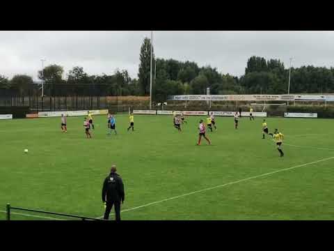 Arnhemse Boys 1 - HAVO 1.HAVO scoort de 1 - 2.