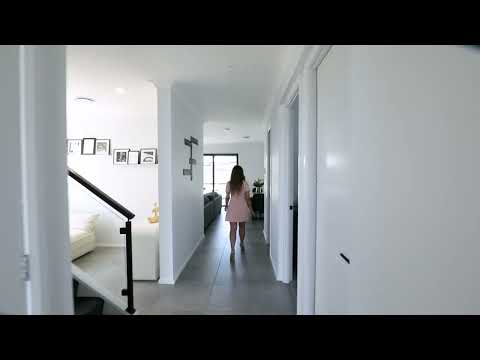 33 Mcclymont Drive, Catherine Field, NSW 2557, 4 ਕਮਰੇ, 3 ਬਾਥਰੂਮ, House