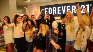 preview picture of video 'Forever 21 Opens in Brisbane'