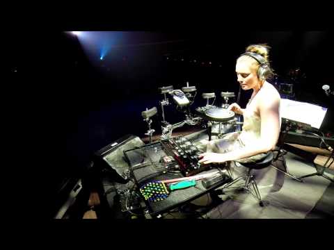 2013 Roland V-Drums Contest National Finals - Mélissa Lavergne - Part 1