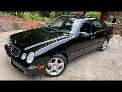 2002 Mercedes-Benz E320 Sport Sedan in Black