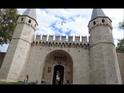 Exploring Istanbul's Majesty: Topkapi Palace & Its Holy Relics! 🏰✨🕌