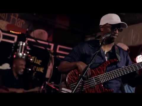 Jon Cleary & The Absolute Monster Gentlemen - Mo Hippa (Live @ The Maple Leaf)