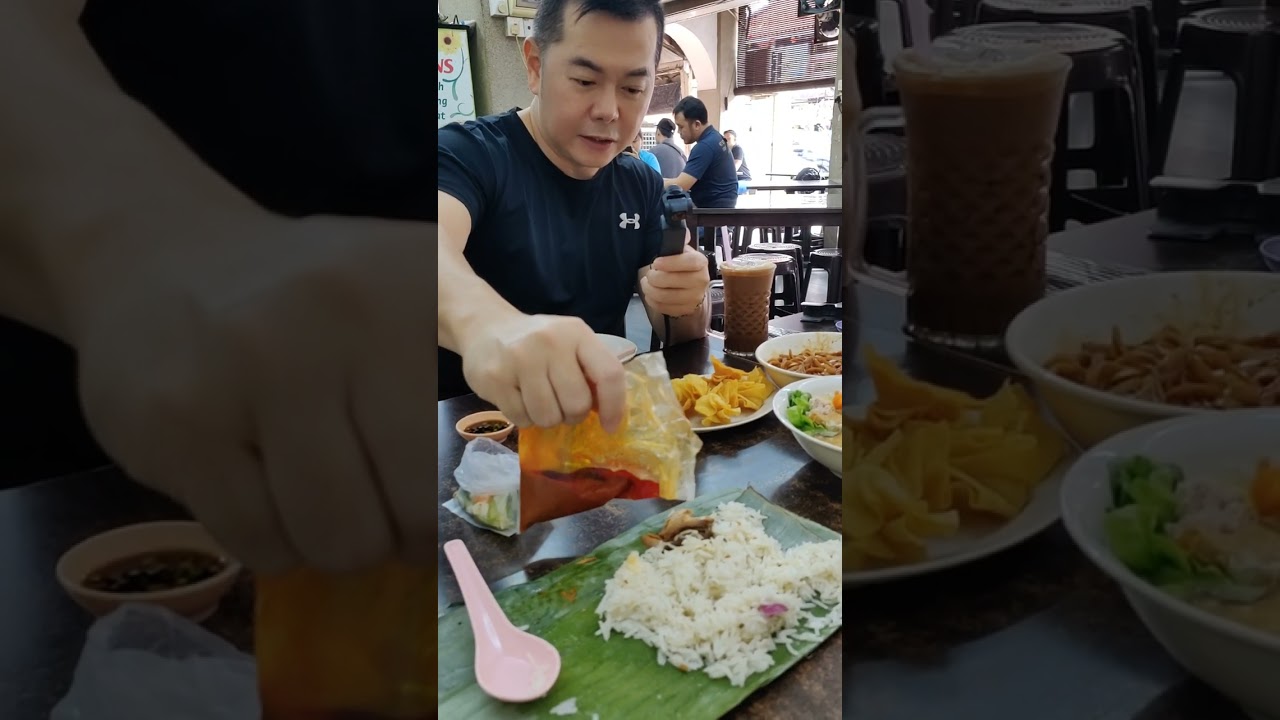 与 Max 夫妻相约在登嘉楼唐人街，梅姐终于吃到了 Nasi Dagang~！