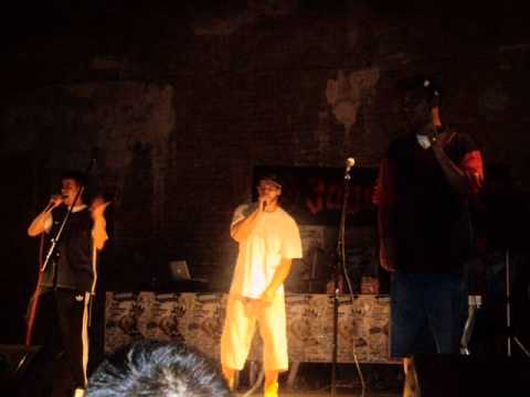 Skroz Na Skroz ft Ceky Jedan Grad