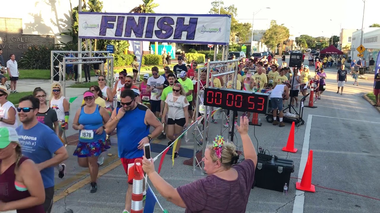 2018 Rainbow Run 5K Start Line