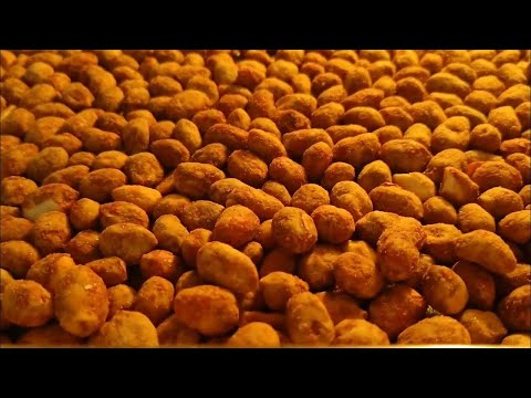 Homemade Japanese-style peanuts, crunchy just like the ones from the market.