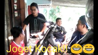 preview picture of video 'Aksi Joget Gila di Bengkel || Lucu Gokil Kocak'