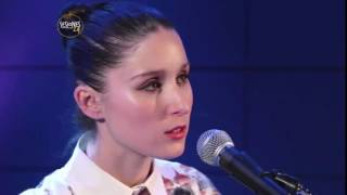 Francisca Valenzuela interpreta &quot;Prenderemos Fuego Al Cielo&quot; en Sesiones 24