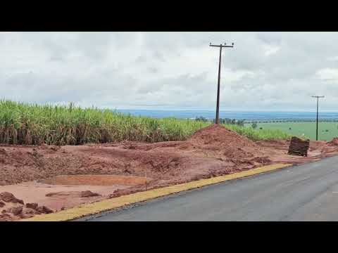 Plantando  grama  em inaja  pr
