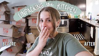 UNPACKING & SETTING UP THE KITCHEN! this one took a while lol