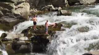 preview picture of video 'Yaremche, extremals at the waterfall (Ukraine)'